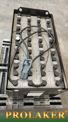 Batterie di trazione a piombo acido personalizzate Batteria 48V 600Ah Per carrelli elevatori HELI CPD20 Con presa REMA160