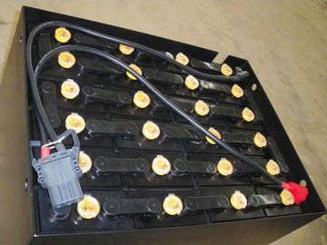 CE certificato CE Connettore batteria per carrello elevatore a prova di acido maschile Durevole certificato con guscio di terminale PP resistente