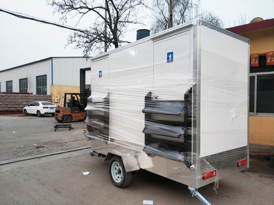 1 passo spingere pieghevole mobile bagno rimorchio con RV bagno pulito e serbatoio dell'acqua di scarico