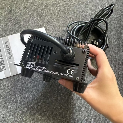 Caricatore di batteria per carrelli elevatori ESCH di alta qualità serie 24V 15A con ventola silenziosa di raffreddamento