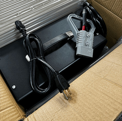 Caricabatterie della serie ESCH 24V 30A Caricabatterie ad alta frequenza 240v 1PHASE caricabatterie per carrelli elevatori