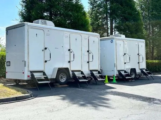 Produttore di rimorchi mobili mobili per servizi igienici moderni per esterni