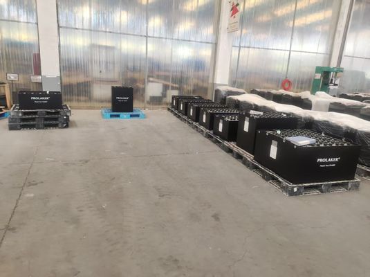 Batteria di trazione a piombo acido 48V 550Ah per carrelli elevatori, certificata CE