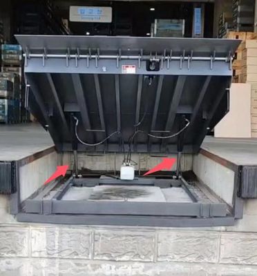 Rampa di carico idraulica per impieghi gravosi da 13 tonnellate per piattaforma personalizzata in aree di carico industriali 2.2*2.5*0.6m