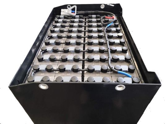 Batteria per carrelli elevatori Heli (CPD30) 80V Batteria per carrelli elevatori Heli VSH6A, medesimo modello della batteria giapponese GSYUASA HELI